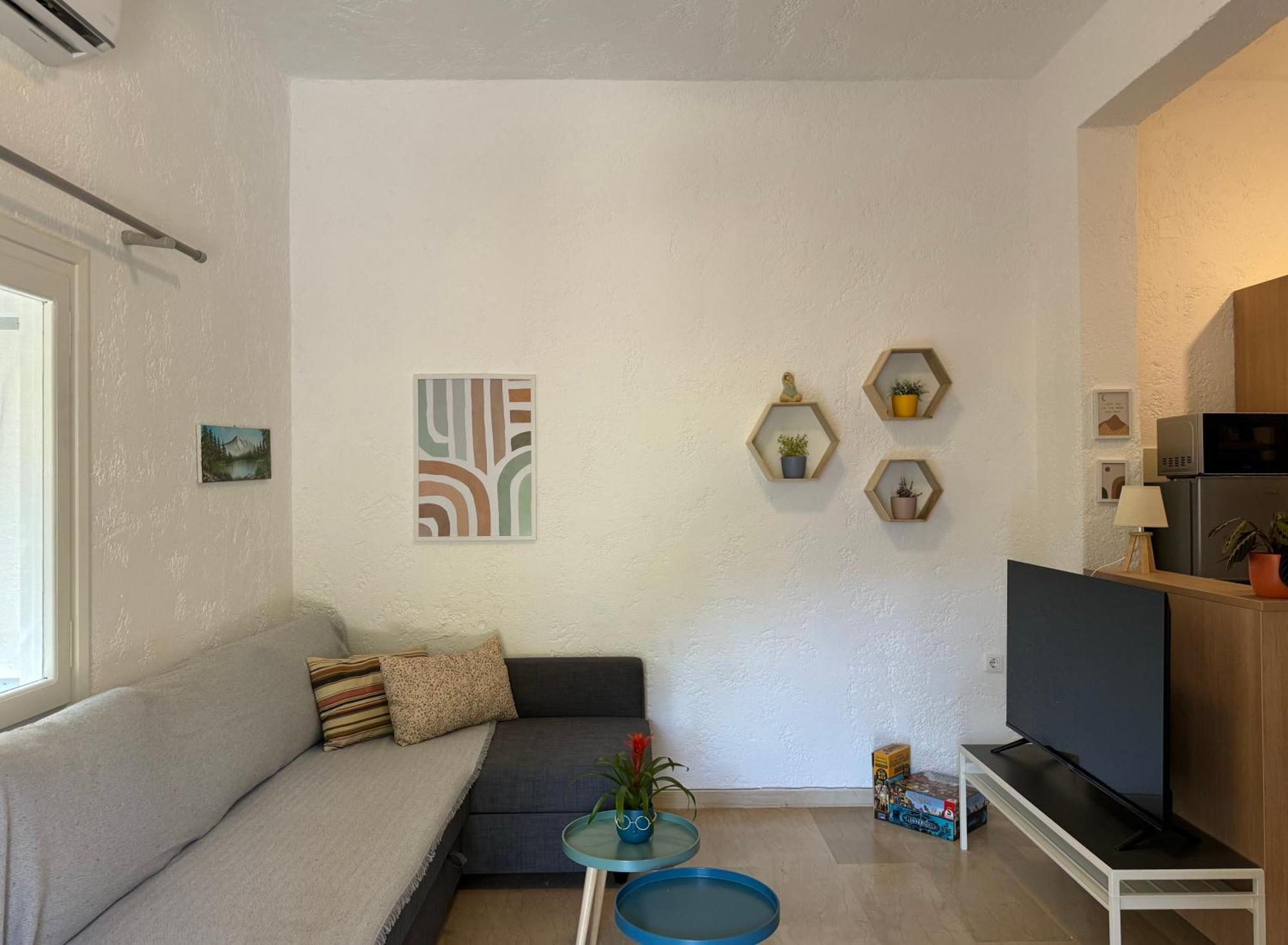 Golden Horizon Retreat, Tranquil Atmosphere Next To The Sea! Holiday home Gournes Gouvon